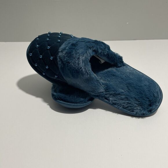 Avon Women’s Soft Faux Fur & Pearls Green Slippers Size 9/10 - Picture 5 of 7